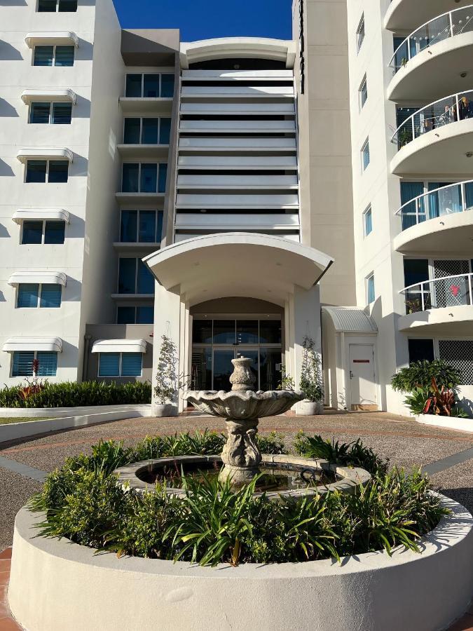Regency On The Beach Gold Coast Exterior photo