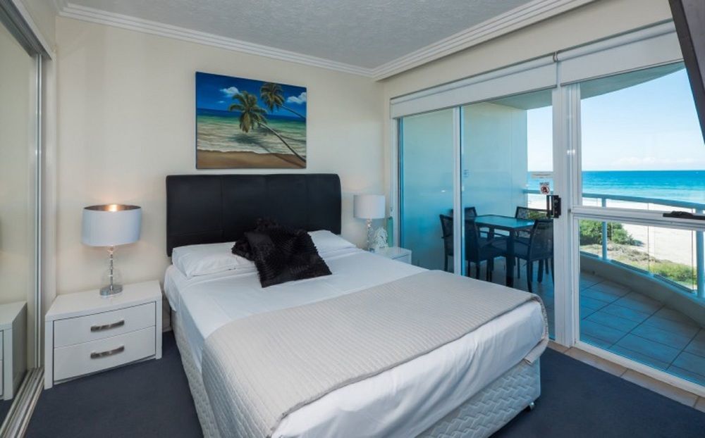 Regency On The Beach Gold Coast Exterior photo